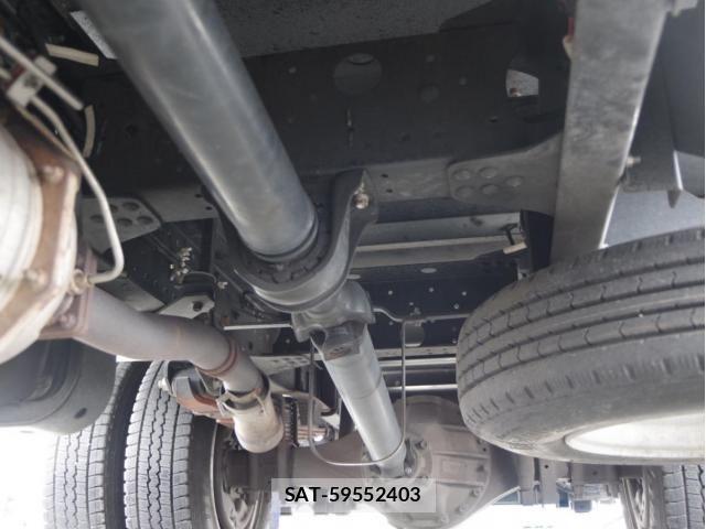 Isuzu ELF TRUCK 2018-05 8828884-8