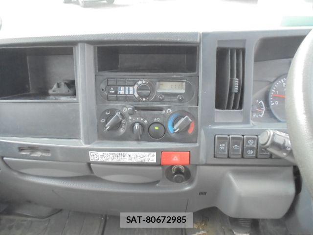Isuzu ELF TRUCK 2015-12 8828888-12
