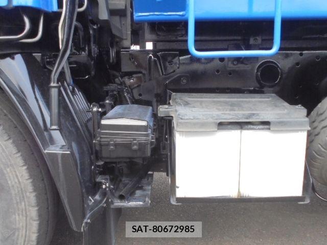Isuzu ELF TRUCK 2015-12 8828888-23