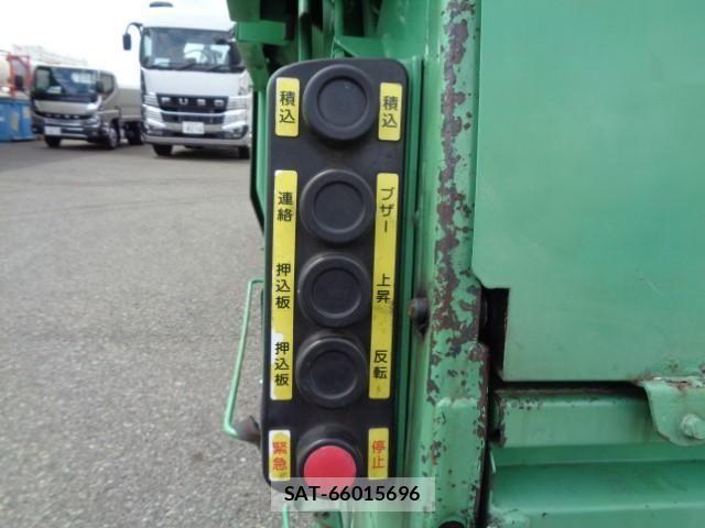 Isuzu ELF TRUCK 2016-12 8848849-9
