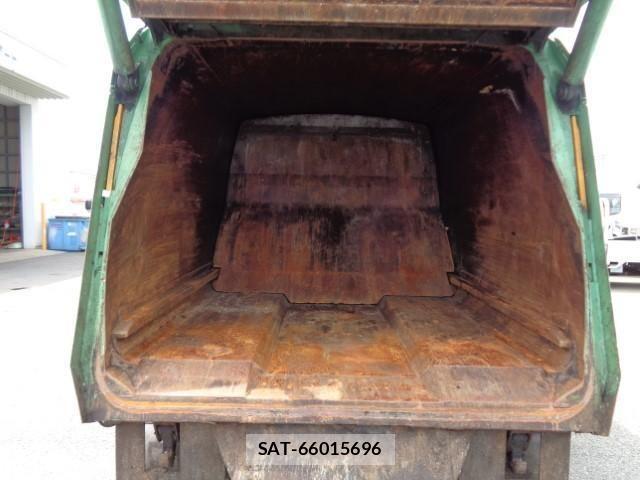 Isuzu ELF TRUCK 2016-12 8848849-15