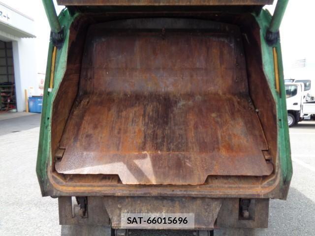 Isuzu ELF TRUCK 2016-12 8848849-16
