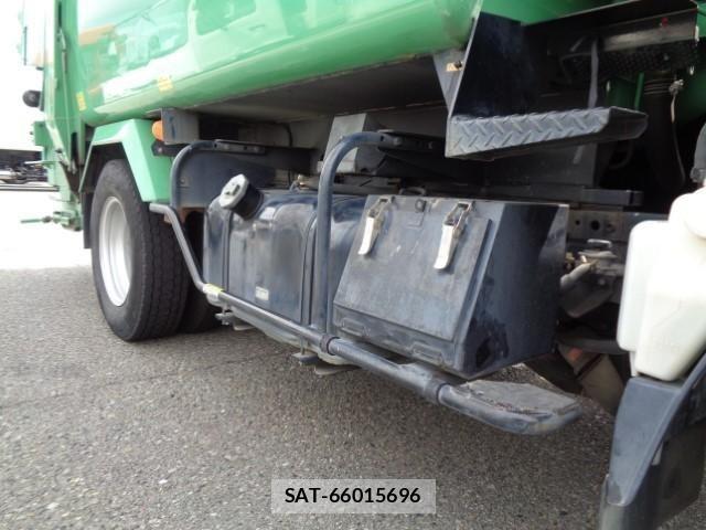 Isuzu ELF TRUCK 2016-12 8848849-19