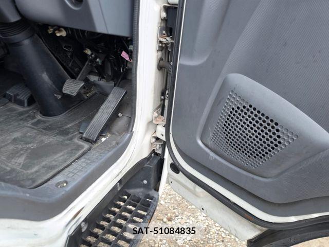 Isuzu ELF TRUCK 2020-05 8848872-9
