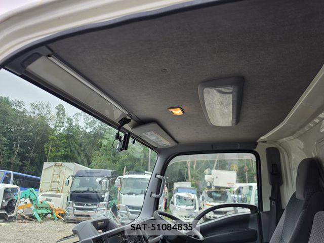 Isuzu ELF TRUCK 2020-05 8848872-11