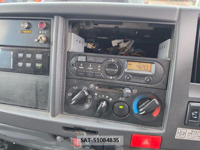 Isuzu ELF TRUCK 2020-05 8848872-18