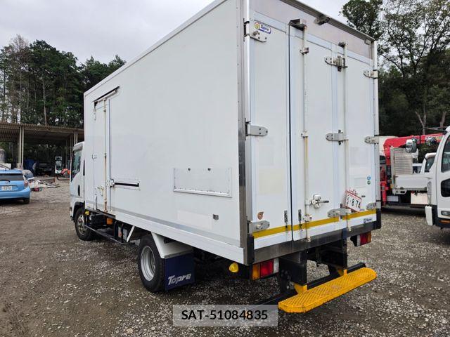 Isuzu ELF TRUCK 2020-05 8848872-2
