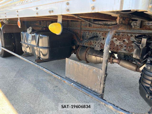 Isuzu ELF TRUCK 2012-05 8848876-18