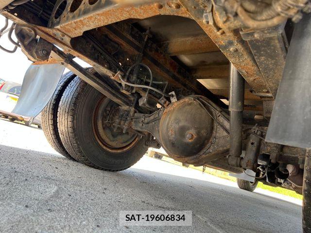 Isuzu ELF TRUCK 2012-05 8848876-21