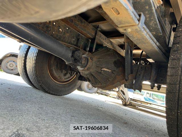 Isuzu ELF TRUCK 2012-05 8848876-22