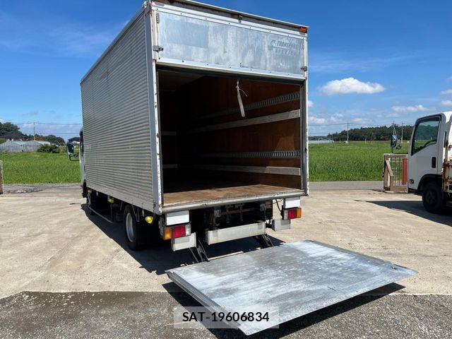 Isuzu ELF TRUCK 2012-05 8848876-4