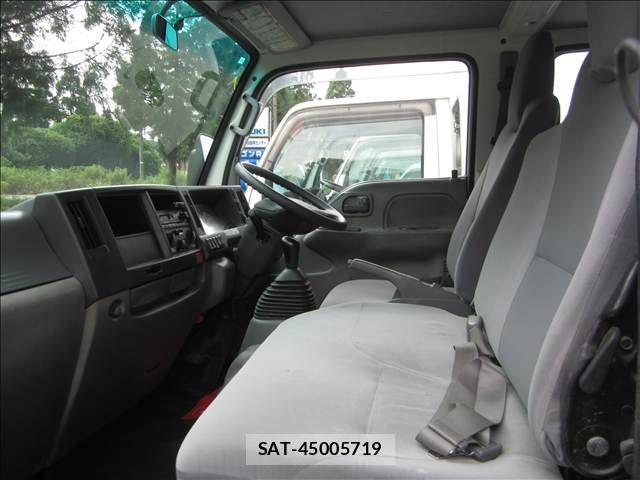 Isuzu ELF TRUCK 2014-11 8848861-1