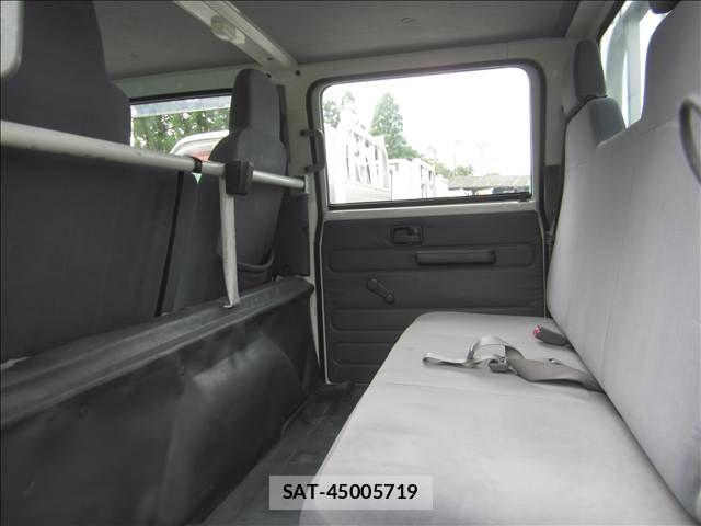 Isuzu ELF TRUCK 2014-11 8848861-2