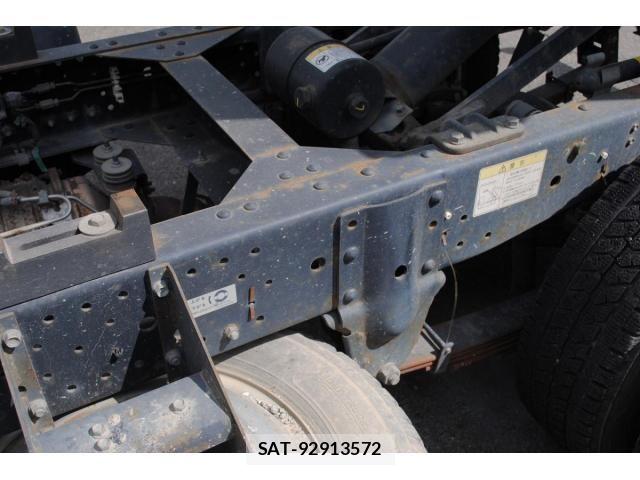 Isuzu ELF TRUCK 2016-07 8848857-20