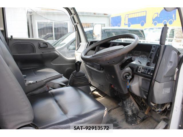 Isuzu ELF TRUCK 2016-07 8848857-28