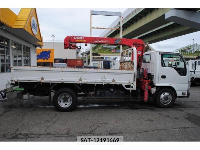Isuzu ELF TRUCK 2011-08 8848866-1