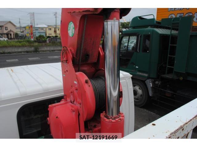 Isuzu ELF TRUCK 2011-08 8848866-28