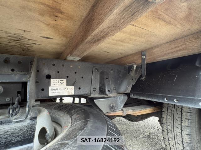 Isuzu ELF TRUCK 2016-06 8848873-15