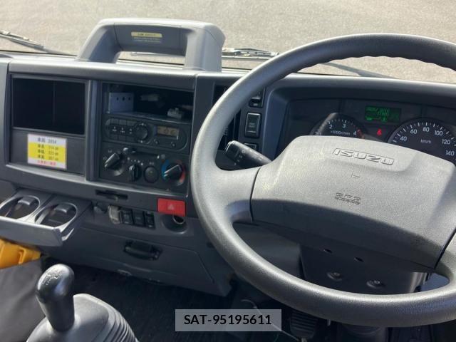 Isuzu ELF TRUCK 2020-04 8848852-18