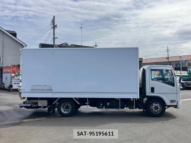 Isuzu ELF TRUCK 2020-04 8848852-5