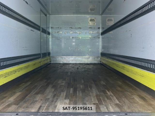 Isuzu ELF TRUCK 2020-04 8848852-7