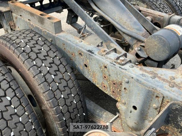Isuzu ELF TRUCK 2014-12 8848869-14