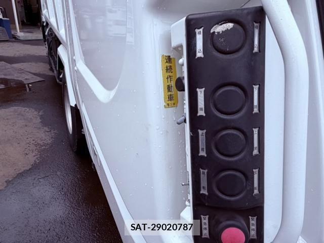 Isuzu ELF TRUCK 2015-01 8848839-10