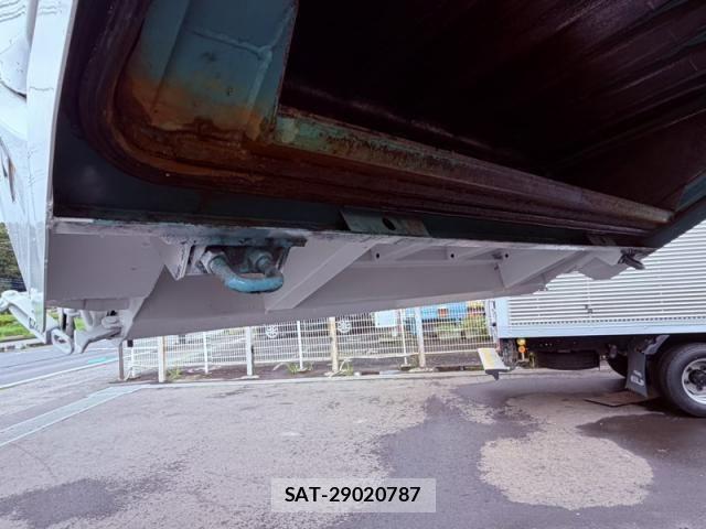Isuzu ELF TRUCK 2015-01 8848839-21