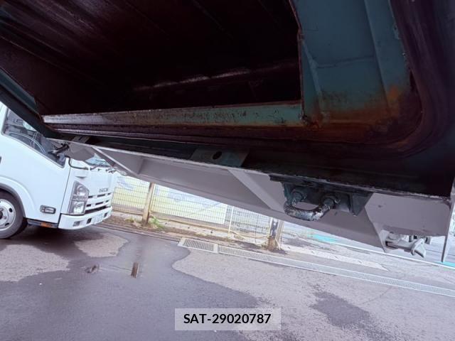 Isuzu ELF TRUCK 2015-01 8848839-22