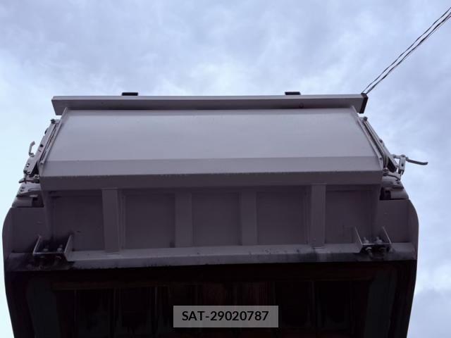 Isuzu ELF TRUCK 2015-01 8848839-25
