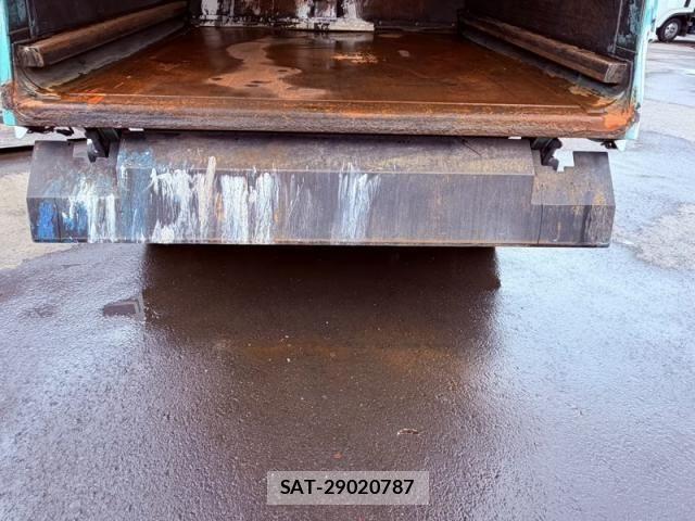 Isuzu ELF TRUCK 2015-01 8848839-26