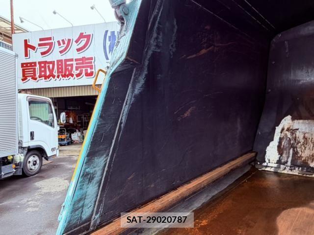 Isuzu ELF TRUCK 2015-01 8848839-29