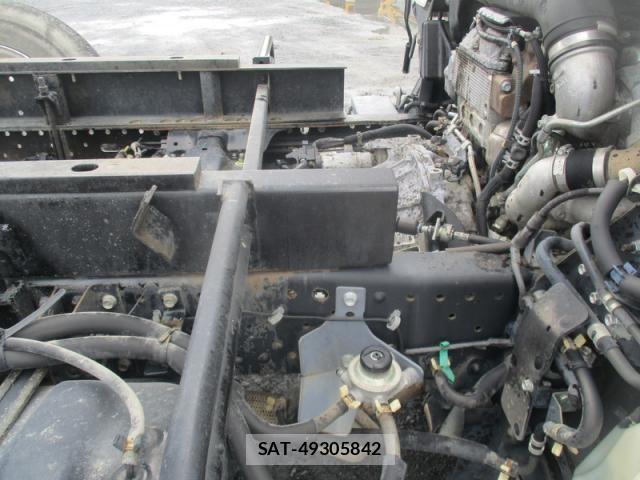 Isuzu ELF TRUCK 2016-06 8848850-20