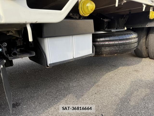 Isuzu ELF TRUCK 2021-04 8848843-14