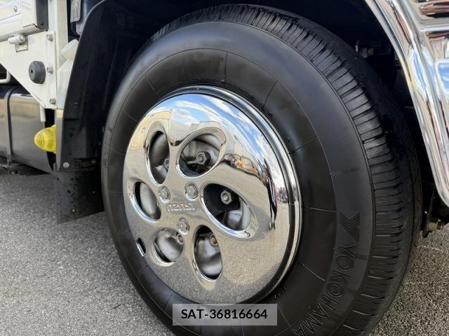 Isuzu ELF TRUCK 2021-04 8848843-17