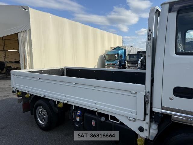 Isuzu ELF TRUCK 2021-04 8848843-4