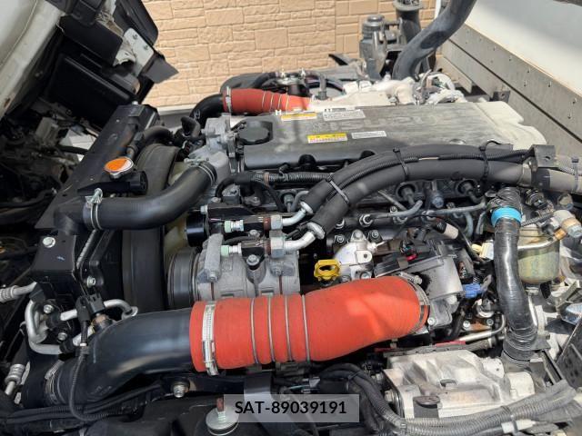 Isuzu ELF TRUCK 2019-01 8870917-25
