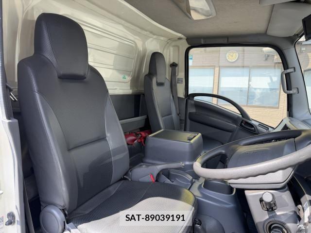 Isuzu ELF TRUCK 2019-01 8870917-8