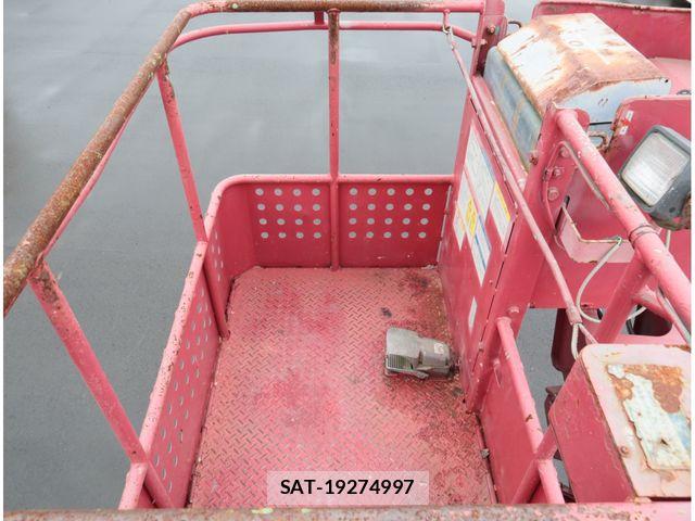 Isuzu ELF TRUCK 2012-05 8870922-13