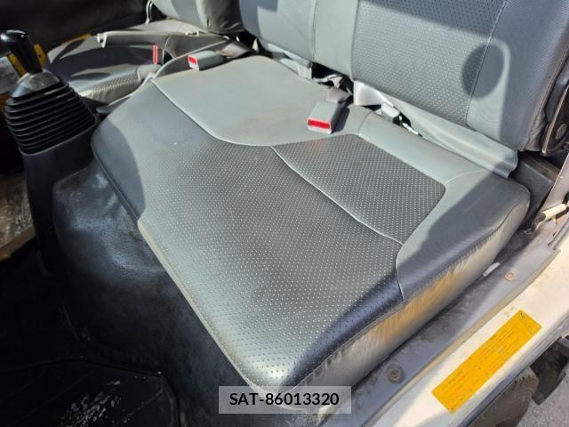 Isuzu ELF TRUCK 2013-02 8870929-27