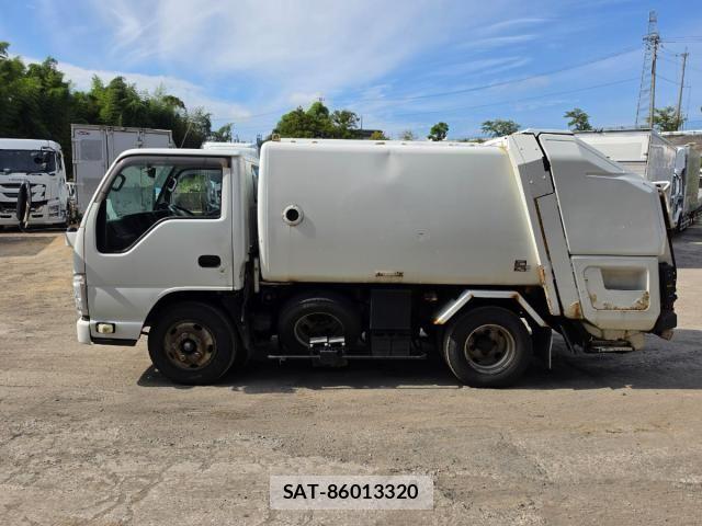 Isuzu ELF TRUCK 2013-02 8870929-7