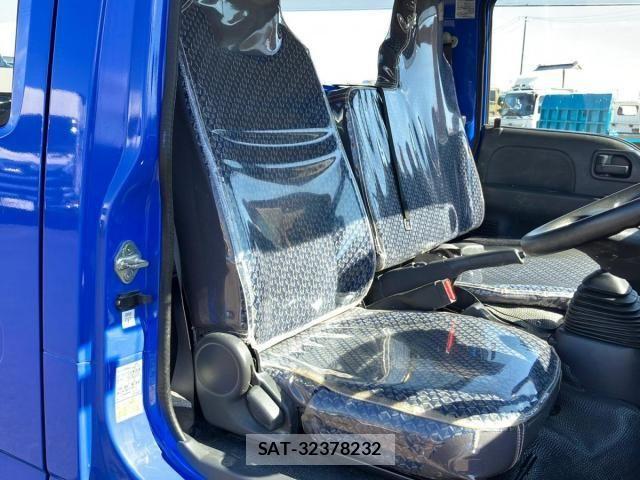 Isuzu ELF TRUCK 2021-12 8870916-16