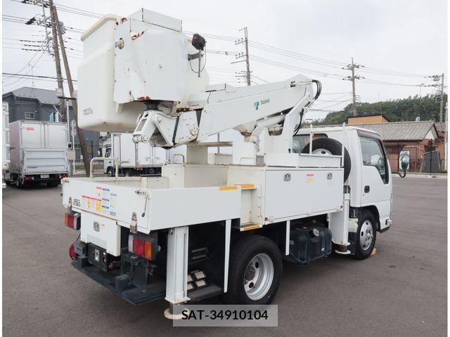 Isuzu ELF TRUCK 2018-04 8870925-2