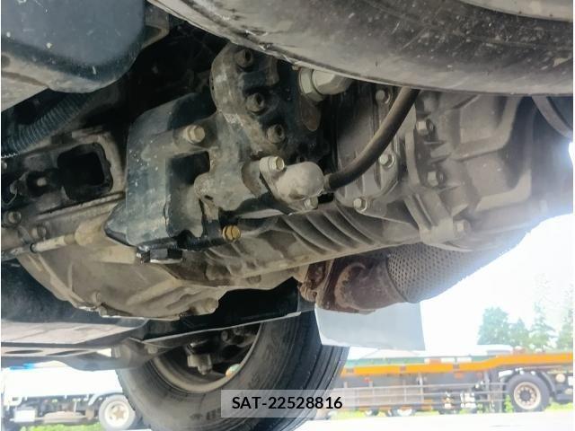 Isuzu ELF TRUCK 2015-09 8870926-16