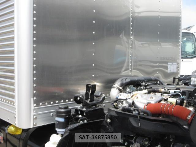 Isuzu ELF TRUCK 2024-05 8870913-13