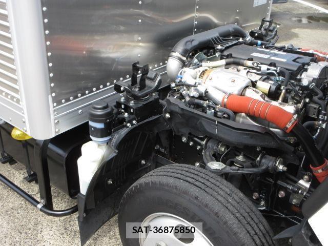 Isuzu ELF TRUCK 2024-05 8870913-15