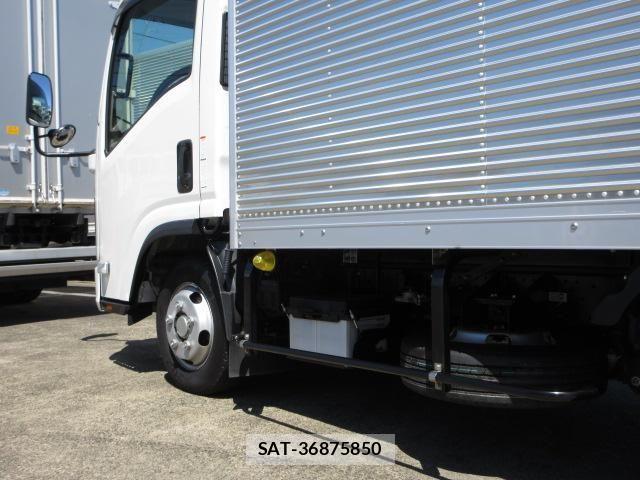 Isuzu ELF TRUCK 2024-05 8870913-17