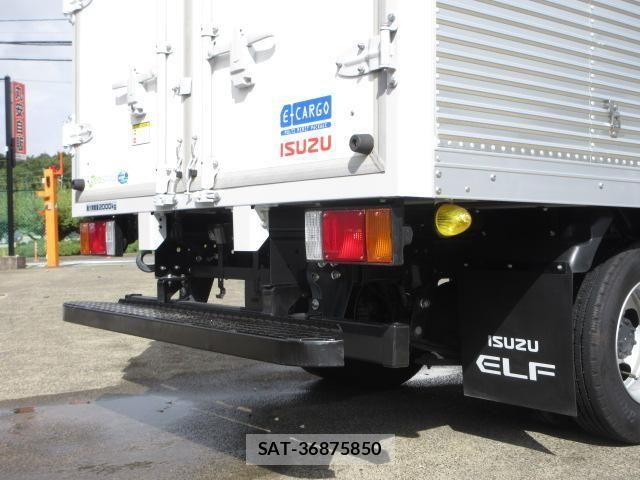 Isuzu ELF TRUCK 2024-05 8870913-18