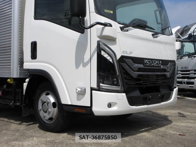 Isuzu ELF TRUCK 2024-05 8870913-7