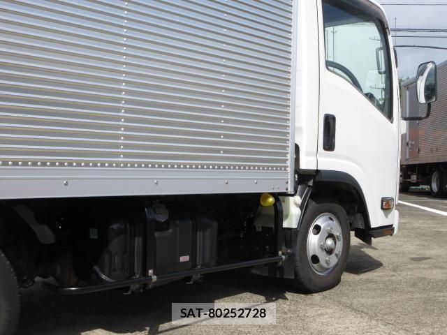 Isuzu ELF TRUCK 2018-09 8870918-17